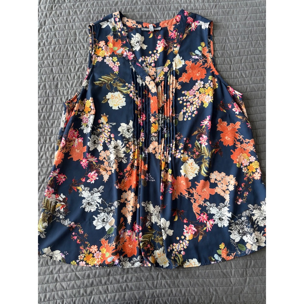 Daniel Rainn Navy Floral Pintuck V-Neck Sleeveless Blouse Plus Size DX13975PR1 - Picture 2 of 9